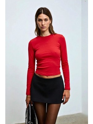 Guaraz Kadın Kırmızı Esnek Kumaşlı Vücuda Oturan Slim Fit Uzun Kollu Bisiklet Yaka T-Shirt