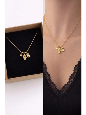 Arsaley Hamsa Figürlü Yıldız ve Harf Charm Çelik Zincirli Gold Kadın Kolye
