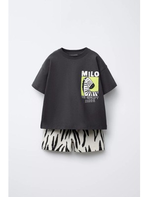 Hyggestylez Kız Çocuk Zebra Desenli Pamuklu Şort Tshirt Alt Üst