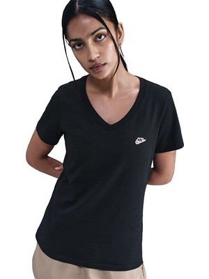 Nike W Nsw Tee V Yaka Kadın Siyah Tişört