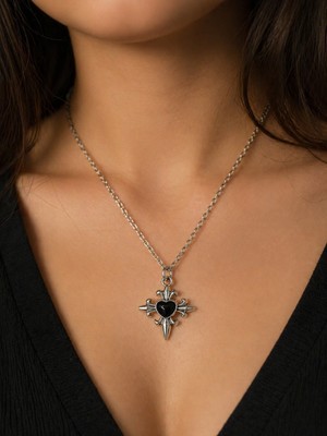 Herşey Nota Siyah Kalp Detaylı Gotik Kolye Unisex Metal Zincir Hediye Takı