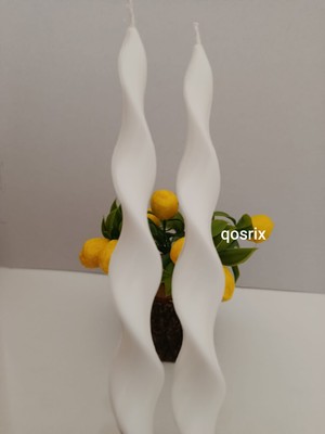 Qosrix 2'li Beyaz Burgulu Şamdan Soya Mumu Doğal Kokulu Uzun Çubuk Konik Burgu Spiral Mum Dekoratif