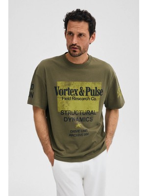 Grimelange Colına Erkek %100 Organik Pamuklu Baskı Detaylı Regular Fit Yuvarlak Yaka Haki T-Shirt