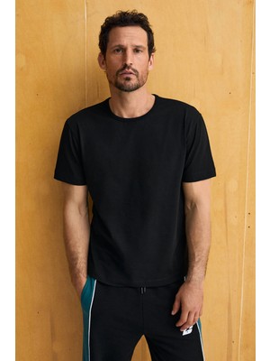 Grimelange Axıon Erkek %100 Organik Pamuklu Yuvarlak Yakalı Regular Fit Siyah T-Shirt