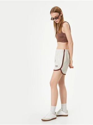 Koton Mini Şort Beli Bağlamalı Baskı Detaylı Erkek İçin Bej Renk Basic Fit Tasarım