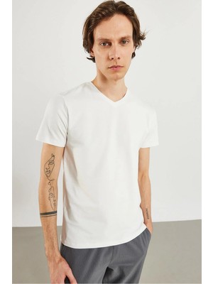 Erkek Nick Beyaz V Yaka Slim Fit Basic Tişört