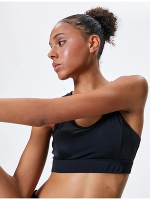 Koton Siyah Sporcu Sütyeni U Yaka Kaplı Tül Detaylı Slim Fit Konforlu Tasarım ile Gün Boyu Destek