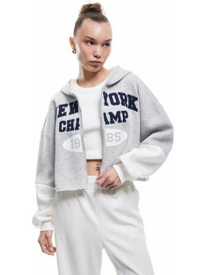 Koton Şardonlu Uzun Kollu Fermuarlı Kapşonlu Crop Sweatshirt
