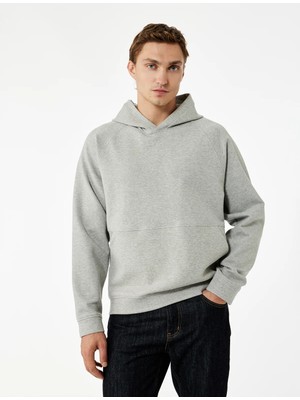 Kanguru Cepli Lastik Detaylı Uzun Kollu Kapüşonlu Sweatshirt