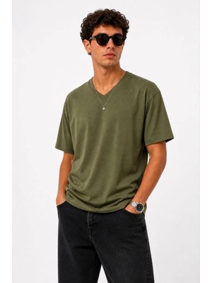 Beta Moda Hub Erkek V Yaka Basic Tişört Kısa Kol Yazlık Regular Fit T-Shirt - Haki