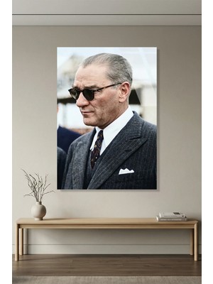 Vitraum Mustafa Kemal Atatürk Karizmatik Portre Cam Tablo Premium 4mm Uv Baskılı Kırılmaz Duvar Tablosu
