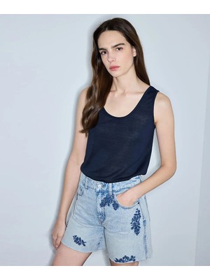 İpekyol Çiçek Nakışlı Raw Edge Denim Şort IS1260013076CC2