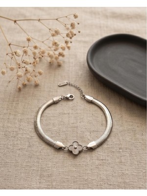 Mervan Takı Yonca Figürlü Çelik Bileklik – Gold & Silver Renk Seçenekli