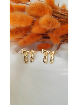 İpar Aksesuar Küçük Fiyonk Metal Gold Küpe