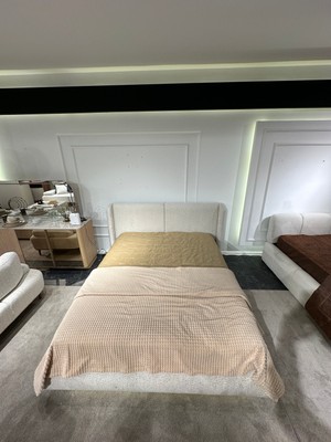 Cozze Mobilya Bianca Modern LED Işıklı Kavisli Başlıklı Bazalı Karyola