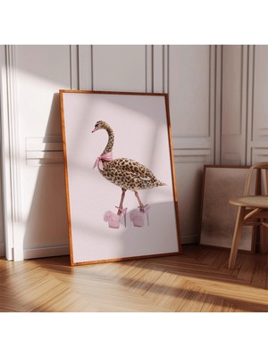 Ninastore Leopar Desenli Topuklu Kuğu - Şık Moda Hayvan Posteri - Kız Çocuklarına Özel Duvar Sanatı