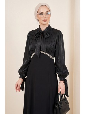 Moda Morfo Yakası ve Kolları Bağcıklı Üstü Piliseli Janjan Saten Eteği Krep Elbise -Siyah