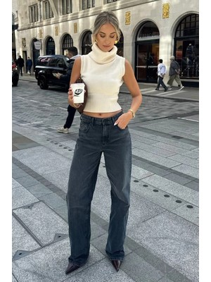 Madmext Beyaz Aura Kolsuz Balıkçı Yaka Triko Bluz MG2825