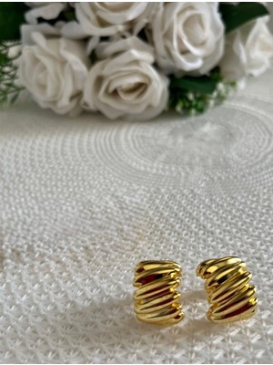 Stainless Stell Gold Burgulu Kalın Halka Küpe – Modern Tasarım