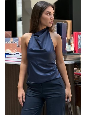 Madmext Lacivert Halter Yaka Saten Bluz MG2685