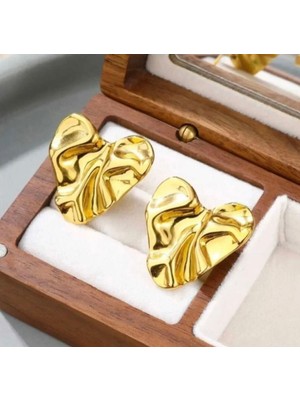 Çelik Modern Dalgalı Gold Kalp Küpe