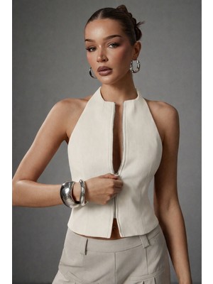 Afri Kadın Ekru Krem Fermuarlı Halter Yaka Atlas Kumaş Bluz Şık & Modern Fit
