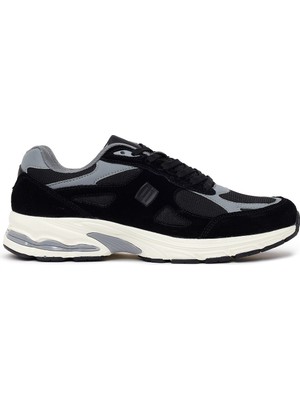 Derimod Erkek Siyah Bağcıklı Kalın Tabanlı Süet Deri Sneaker 26SFD696414