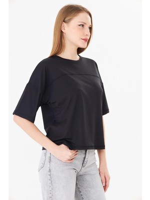 Sortie Collection Kadın Rahat Kalıp Biyeli Basic Tshirt