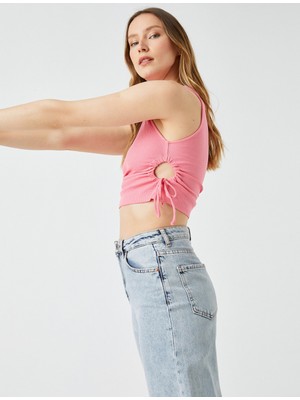 Koton Crop Atlet Pencere Detaylı Bisiklet Yaka Pamuklu