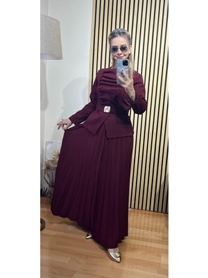 Cardella Carmen Özel Tasarım Ceket & Piliseli Etek Takım – Zarif Stil
