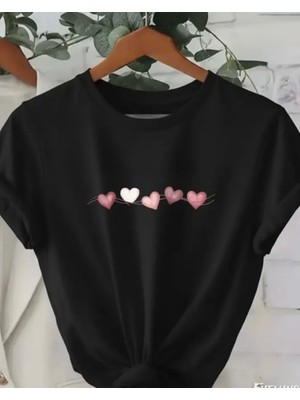Nigrum Pardus Nıgrum Pardus Yuvarlak Yaka Minik Sıralı Kalpler Baskılı %100 Pamuk Büyük Beden Kadın T-Shirt
