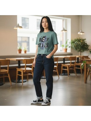 Urban Trend Store Unisex Genç Kız Stil Oversize Fit Rahat Geniş Salaş T-Shirt Günlük Tişört