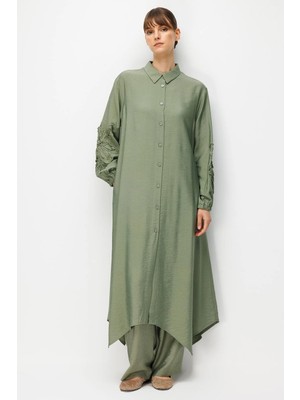 Micca Goldy %85 Lyocell Soft Kumaştan Kol El Işi Işleme Detaylı Zamansız Maxi Tunik Kap-Haki