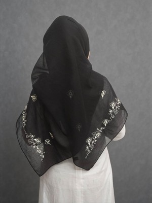 Sim Işlemeli Siyah Pamuklu Şal Başörtü