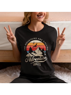 Ontunew Adventure Awaits Baskılı Retro Vintage Bisiklet Yaka Pamuklu Standart Kalıp Kısa Kollu Kadın ve Erkek Tshırt