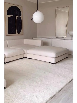 Sultan Halı Beyaz Renkli Yumuşak Yüzeyli Kaydırmaz Puffy Peluş Halı