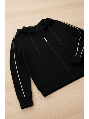 U.S. Polo Assn. Kadın 50297354-VR046 Siyah Kapüşonlu Oversize Sweatshirt Tek Cepli Günlük Kullanım İçin