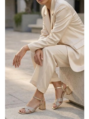 Stilbagshoes Greta Ithal Malzeme Çapraz Bantlı Kadın Abiye Ayakkabı Altın