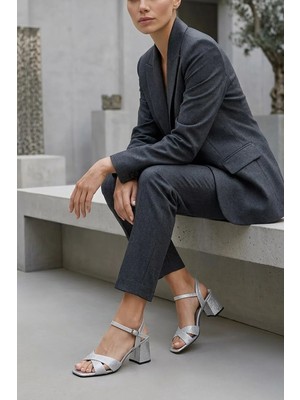 Stilbagshoes Greta Ithal Malzeme Çapraz Bantlı Kadın Abiye Ayakkabı Gümüş