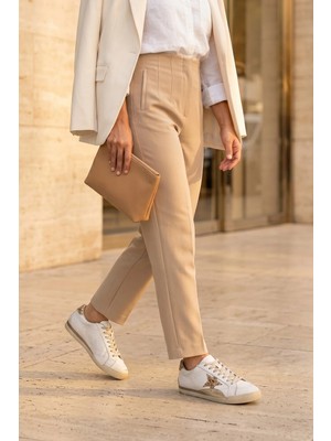 Stilbagshoes Karin Hakiki Deri Sim Taş Detaylı Kadın Spor Ayakkabı Altın
