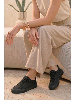 Stilbagshoes Lastik Bağcık Detaylı Comfort Kadın Spor Ayakkabı 2026SBSY0004 Siyah