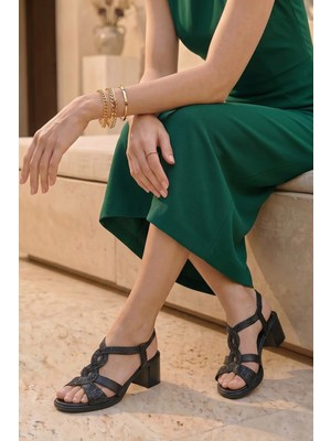 Stilbagshoes Elisa Taş Örgü Detaylı Topuklu Kadın Sandalet Siyah