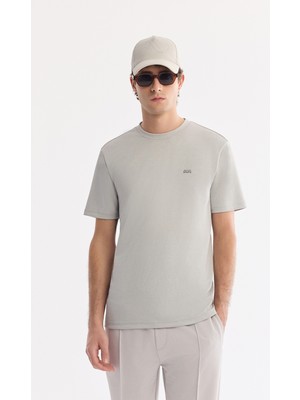 AVVA Erkek Açık Gri Bisiklet Yaka Sırt ve Göğüsü Logo Baskılı T-shirt B001040