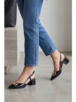 Liarca V-Royal Siyah Rugan Işıltılı Altın V-Toka Detaylı Elegant Slingback - Sivri Burun Alçak Kare Topuklu Tasarım Kadın Ayakkabı