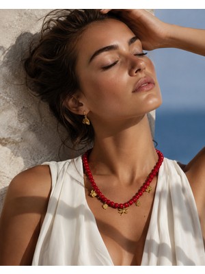 Solare Accessories Kırmızı Taş Detaylı Altın Kaplama Charm Kolye