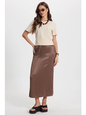 Tudors Kadın Slim Fit Dar Kesim Yüksek Bel Midi Boy Viskon Puantiyeli Kahverengi Etek