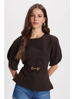 Tudors Kadın Slim Fit Dar Kesim Kol Detaylı Ince Kemerli Fermuarlı Kahverengi Bluz