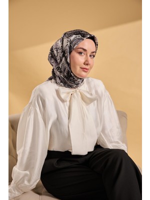 Silk Home Twill Ipek Eşarp Royale Şal Desen Siyah 90X90
