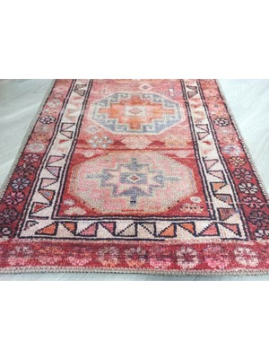 Pera Halı Canlı Pembe ve Turuncu Medalyonlu Vintage Halı - Outlet - T0766OU