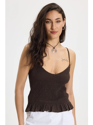 Tudors Kadın Slim Fit Dar Kesim %100 Pamuk Askılı  Büzgülü V Yaka Kahverengi Bluz